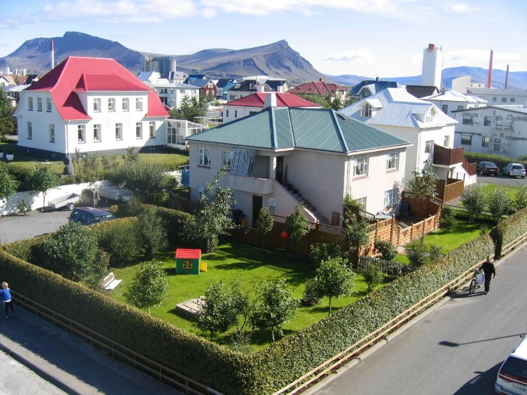 Teigur Guesthouse — 1