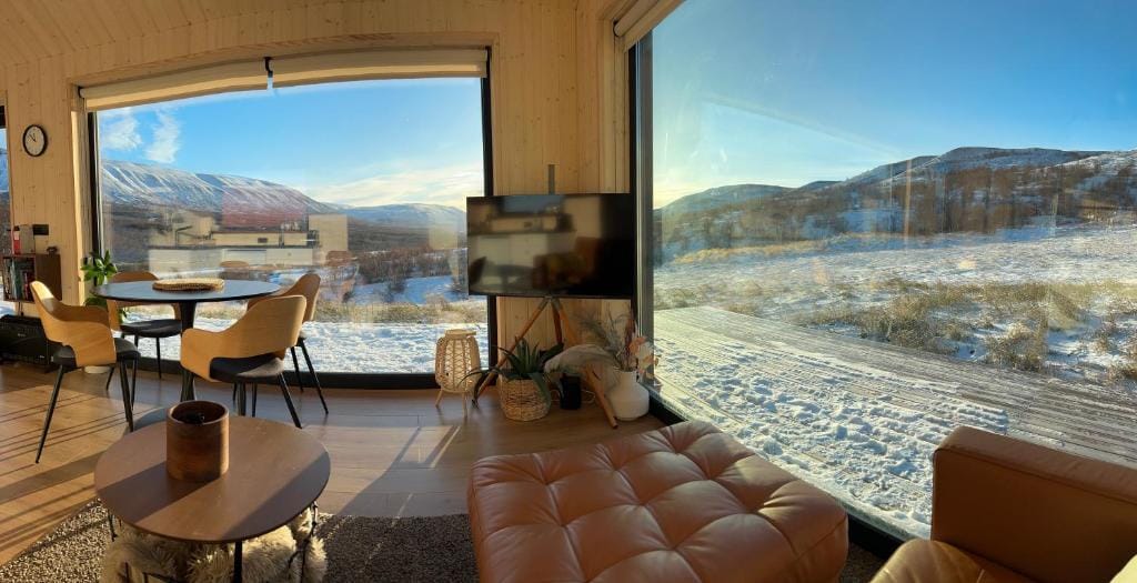 Country Cabin with a view 15 min from Akureyri — 1