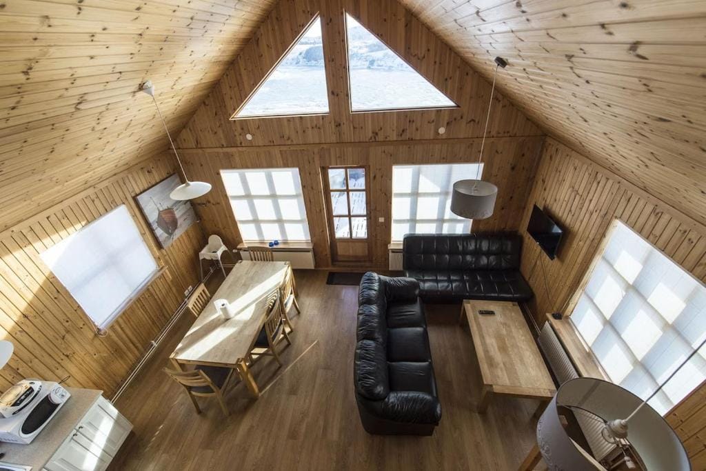 Gladheimar Cottages — 1