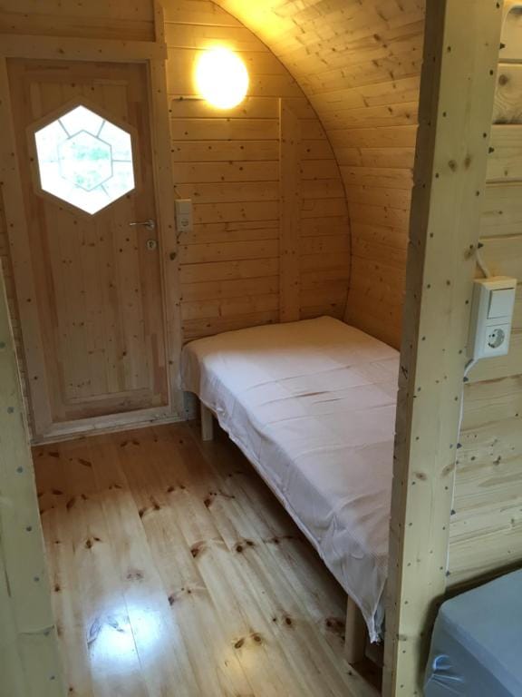 Framtid Camping Lodging Barrels — 2