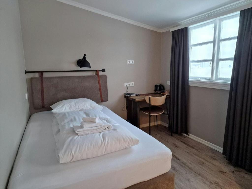 Gistihúsið - Lake Hotel Egilsstadir — 5