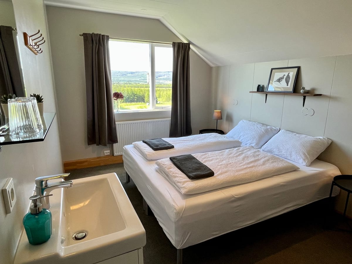 Eyjólfsstadir Guesthouse — 3