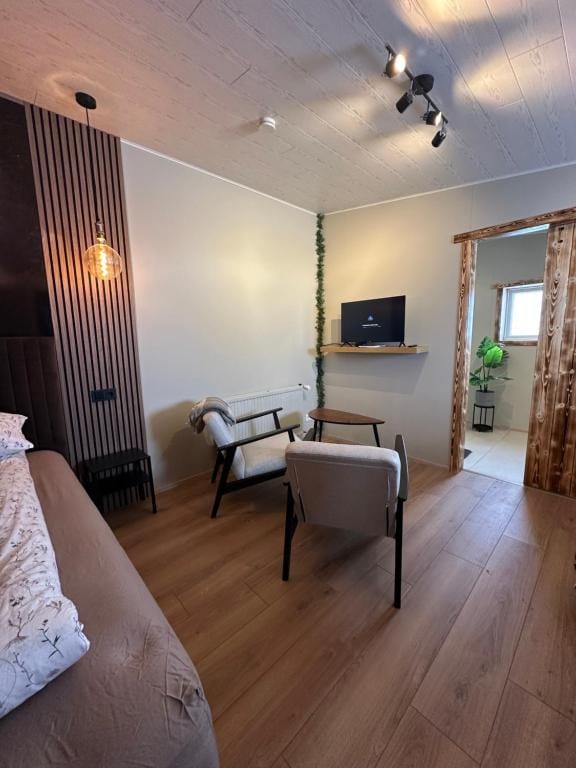 Hoofprints Farm stay — 5