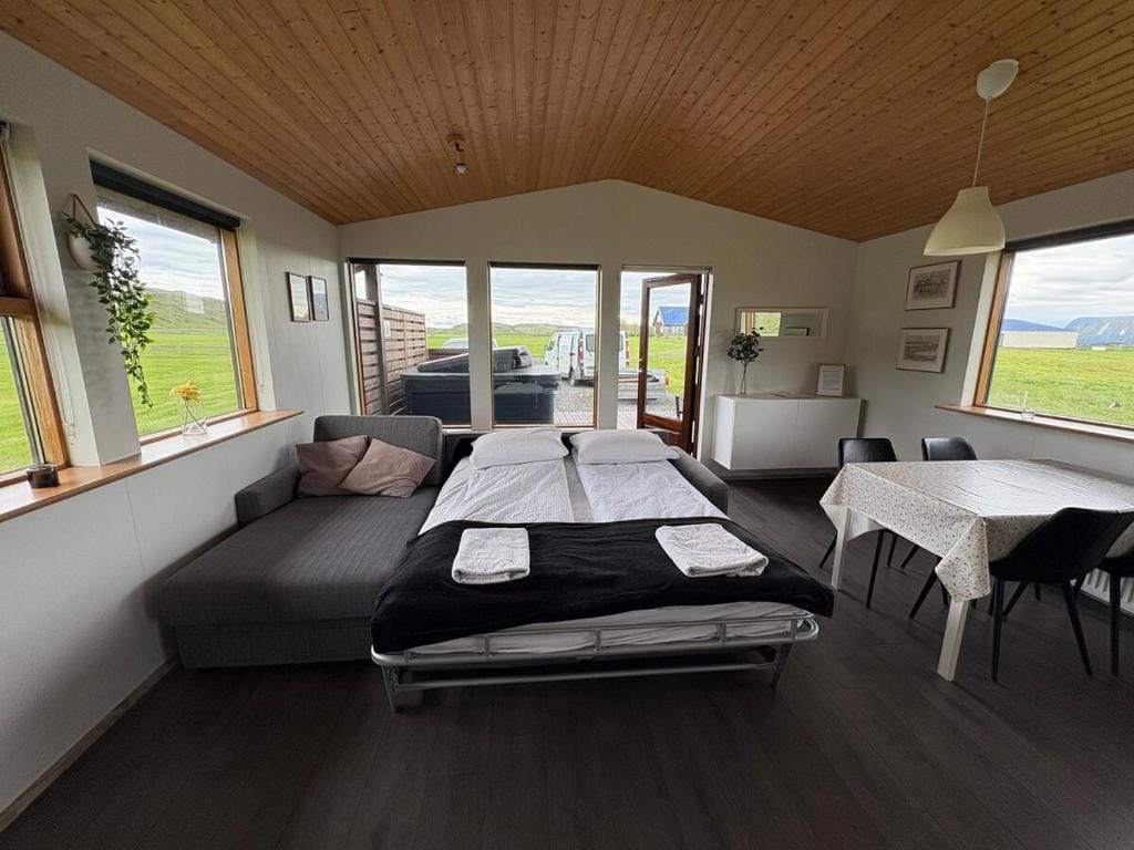 Secret Cabin Hvítárdalur — 2