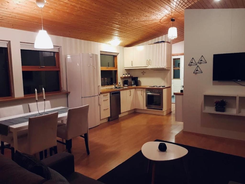 Secret Cabin Hvítárdalur — 4
