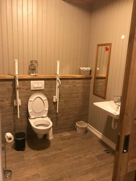 Grenivik Guesthouse — 3