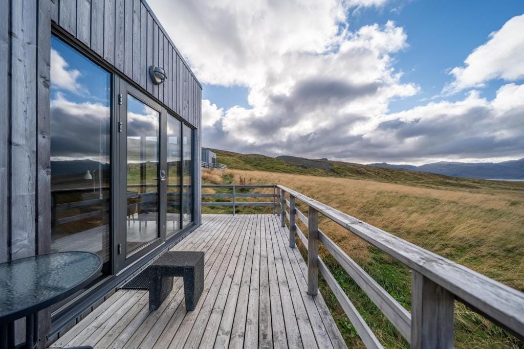 Dis Cottages — 1