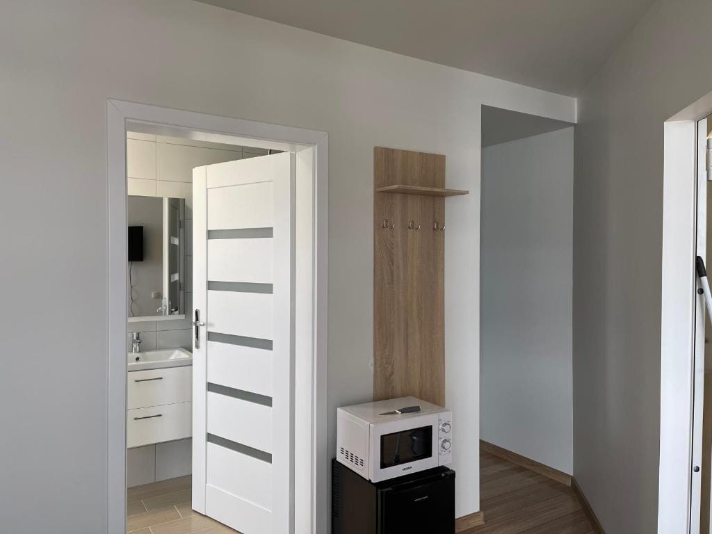 Helgrindur Guesthouse — 4