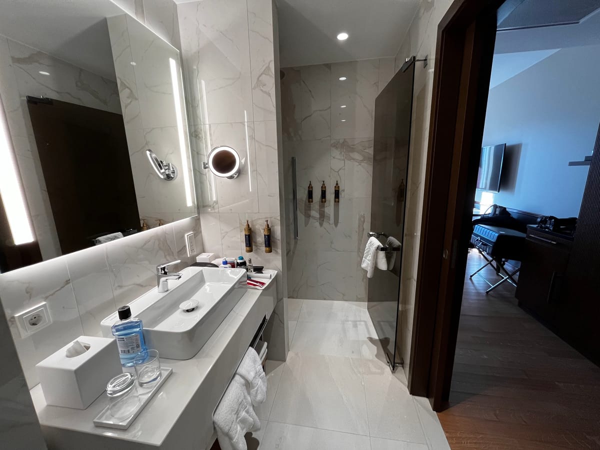 Iceland Parliament Hotel, Curio Collection by Hilton — 2