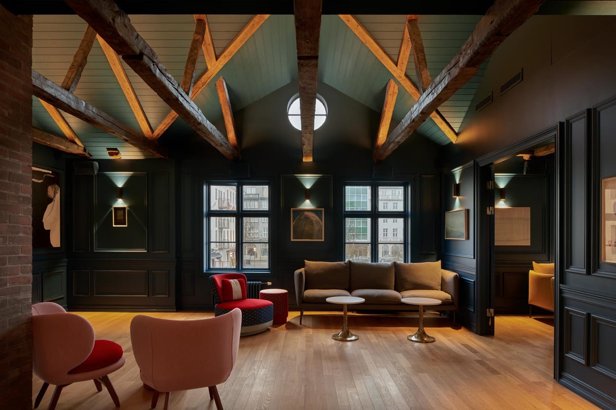 Iceland Parliament Hotel, Curio Collection by Hilton — 3