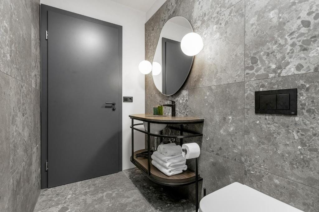Strand Hotel Apartments — 3