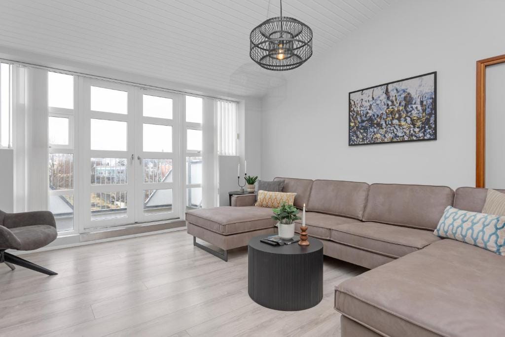 Thorsplan Luxury Apartment — 1