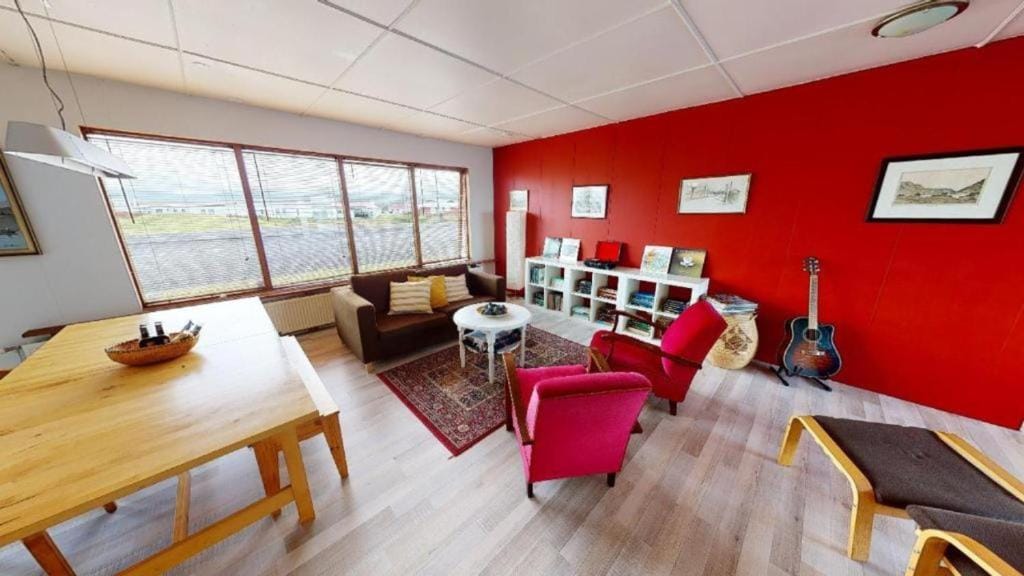 Brenna - Ocean View Apartment — 4