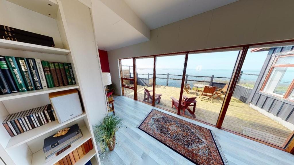 Kleifar: Ocean View Apartment — 4