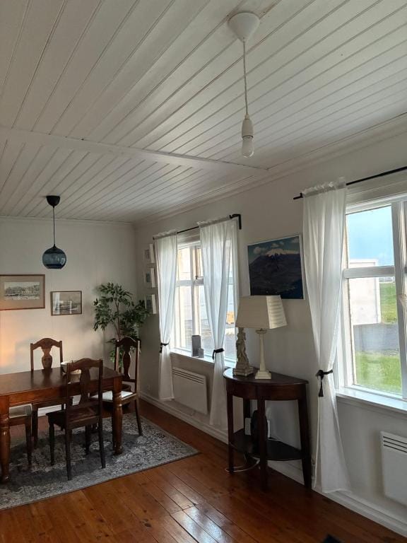 Seaside Retreat, Glacier View — 5