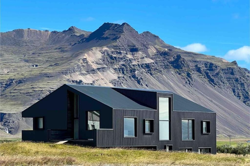 The Blackhouse — 1