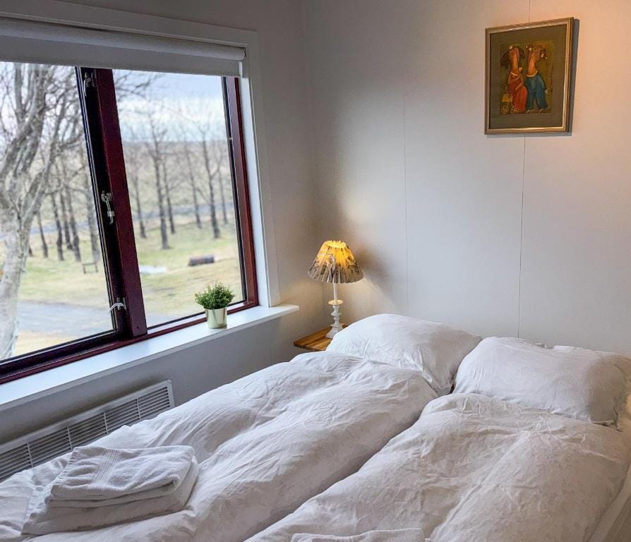Fagrahlid Guesthouse — 2
