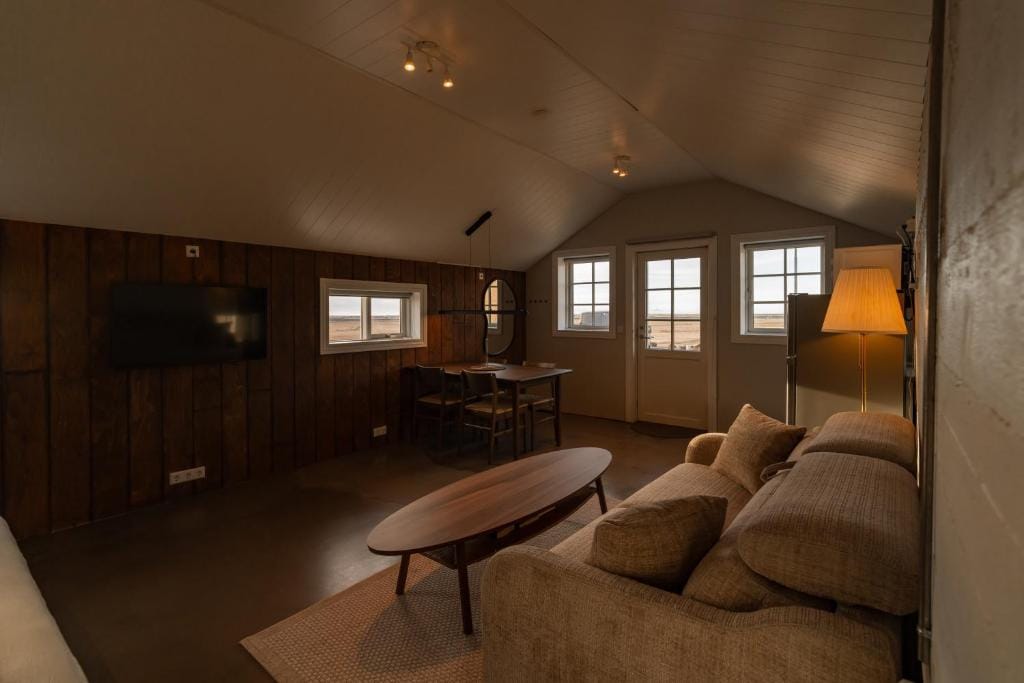 Rauðafell Scenic View Apartment — 5