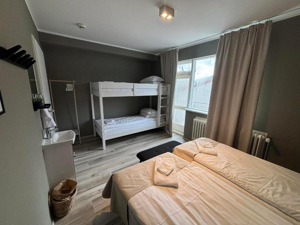 Klara Guesthouse — 2