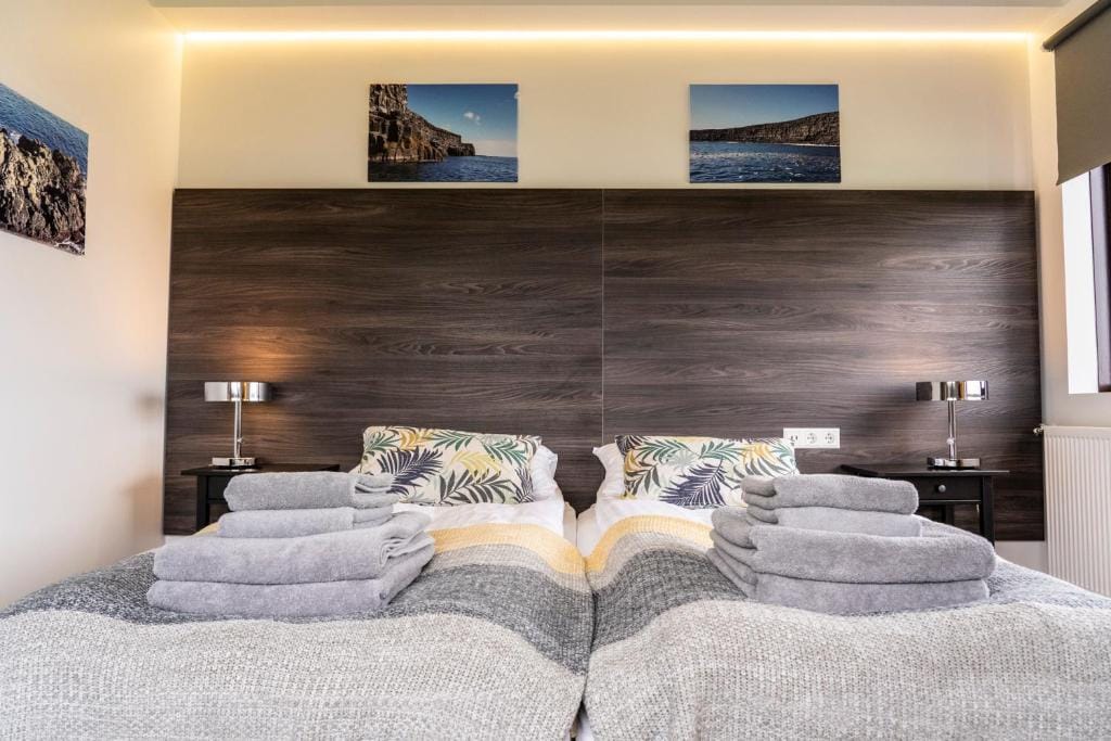 Black Beach Guesthouse — 2