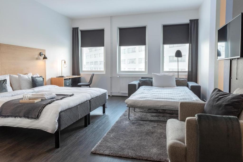 201 Hotel — 2