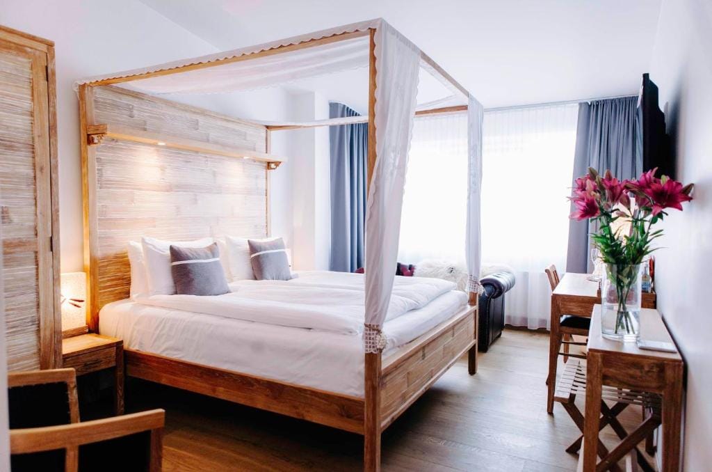 Hotel Eyja — 1