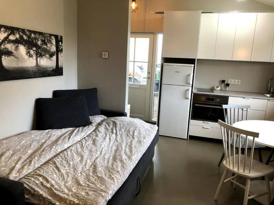 Modern Apartment Free Parking Near Reykjavik Center — 3