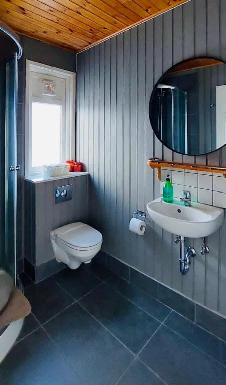 Langahlid Cottages & Hot Tubs — 3