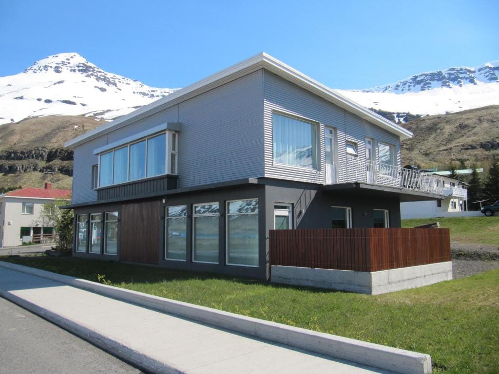 Seydisfjördur Apartment — 1