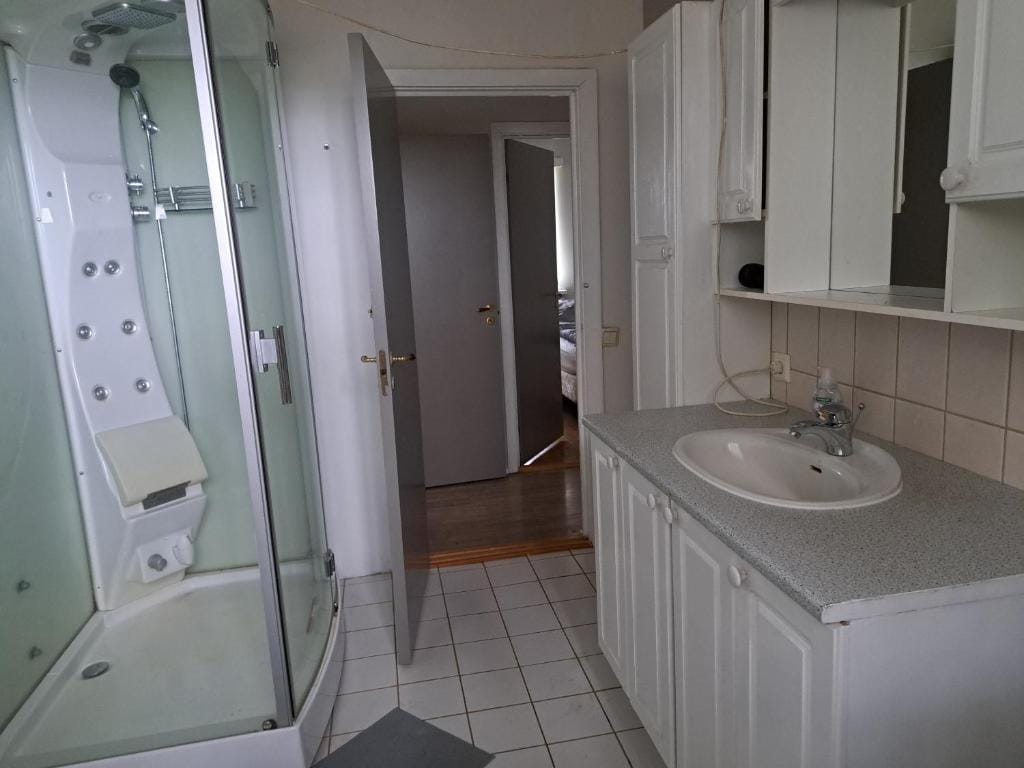 Budanes family home — 3