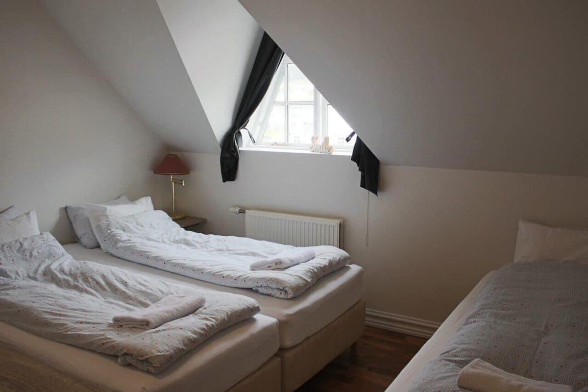 Mánagisting Guesthouse — 2